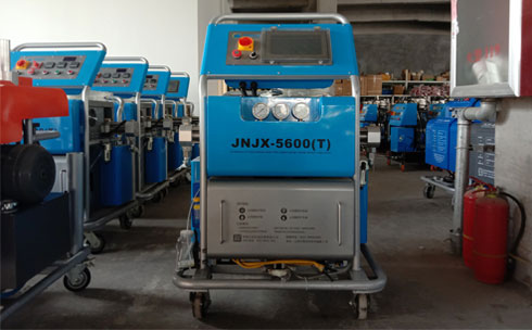 聚氨酯仿木材料發(fā)泡設備(圖1) H5600TPLC-聚氨酯仿木材料發(fā)泡設備
